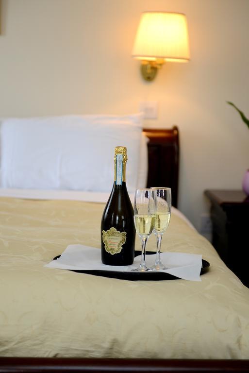 Ashbrook Arms Townhouse And Restaurant Hotel Durrow Quarto foto