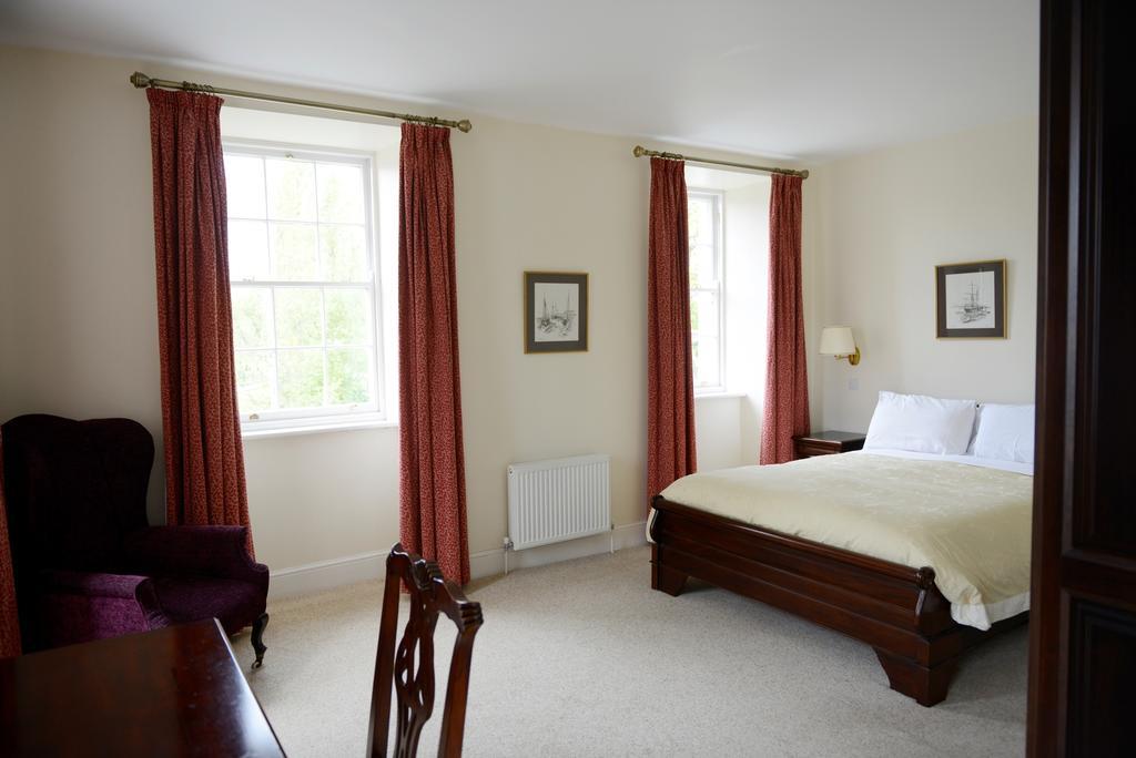 Ashbrook Arms Townhouse And Restaurant Hotel Durrow Exterior foto